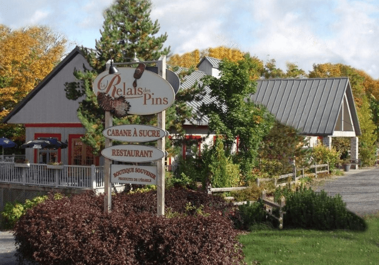 Le Relais des Pins