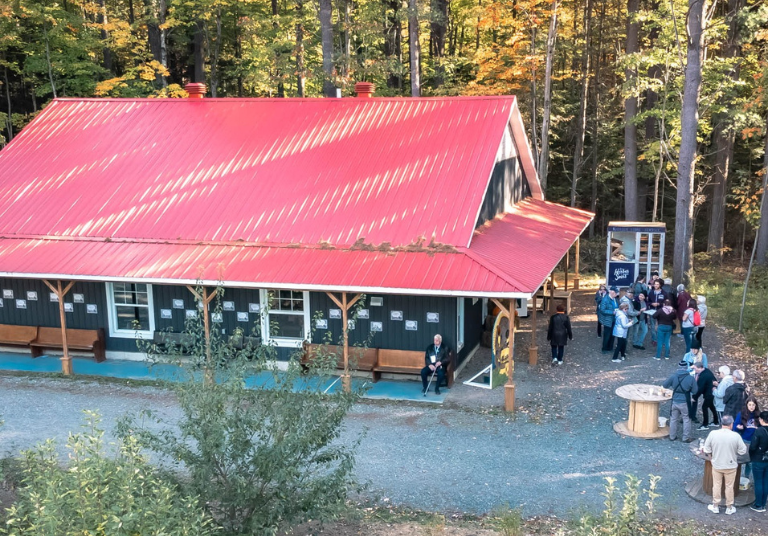 Le nouveau Café & Mignardises de la miellerie Un Goût de Miel (4)