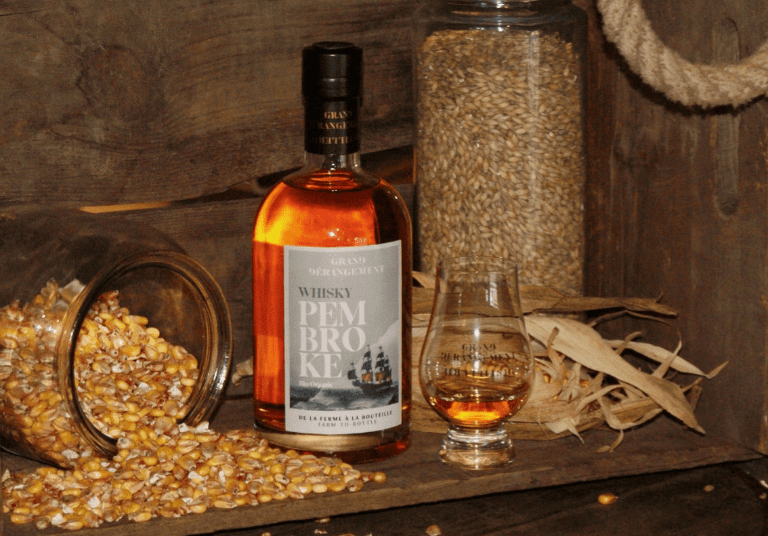 Le whisky Pembroke s’impose et une nouvelle visite guidée vous attend à la Distillerie Grand Dérangement!